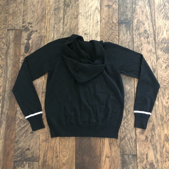 Guess Sweater Hoodie - Picture 3 of 7